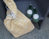 Paar Filzschuhe für Damen mit Kunstfell-Bommel in Jägergrün